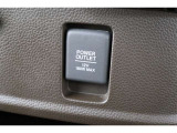 シガーソケットが付いているので、車から電源を取ることが出来ます!