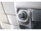 シガーソケットが付いているので、車から電源を取ることが出来ます!