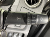 【オートライト(AUTO)】外の明るさをシステムが感知して、自動でヘッドライトが点灯します!ヘッドライトをつけ忘れを防ぐ便利機能です。