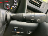 操作しやすい位置に配置されたウインカーレバーは、安全な車線変更をサポートします。確実な操作感も魅力です。