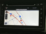 見やすい地図表示で、初めての道も安心。渋滞情報も確認できるので、スムーズな移動が可能です。遠出の際も重宝します。