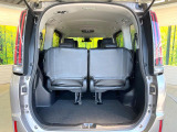 普段のお買い物や通勤、送迎等に十分な荷室スペースを確保しております。セカンドシートを倒すと、大きな荷物の積載も可能です♪