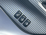 【メモリー機能付きパワーシート】ドライバーごとに設定したシート位置を記憶して、ボタン一つで切り替えできる便利な機能!運転する方が複数名いらっしゃるご家庭におすすめです♪