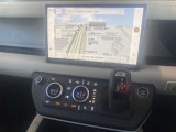新しく生まれ変わったインフォテイメントシステム「Pivi Pro」を搭載します。AppleCarPlay / Android Auto接続にも対応。より直感的でスマートな操作が可能となります