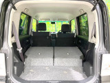 普段のお買い物や通勤、送迎等に十分な荷室スペースを確保しております。セカンドシートを倒すと、大きな荷物の積載も可能です♪