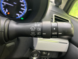 操作しやすい位置に配置されたウインカーレバーです。スムーズな操作で、安全運転をサポートします。