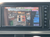停車中には、地上デジタル放送をお楽しみいただけます。ドライブの合間に、ニュースや番組をチェックできます。快適な時間を過ごせる機能です。