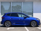 オリジナル・サービスもついたBMW自動車保険も取り扱っております。BMW自動車保険にご加入いただくと、万一のトラブルを24時間365日サポートするエマージェンシー・サービスの〈プレミアム〉をご利用いただけます。