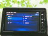 ラジオやCD、USBなど、様々なメディアに対応。高音質で音楽を楽しめます。ドライブタイムをもっと楽しく過ごせます。