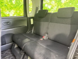 シンプルで機能的な内装が特徴的。操作しやすい配置で、ストレスフリーな運転をサポートします。