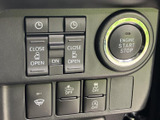 狭い道や駐車場での運転をサポートするバックモニター。後方の状況を安全に確認でき、運転の負担を軽減します。安全な運転に欠かせない装備です。