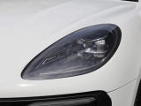 LEDヘッドライト(PDLS+)は、ダイナミックレベライザー、コーナリングライト、車速感応式ヘッドライトコントロール、ハイビームアシスタントが備わり、近遠距離や横方向の照射を的確にし安全性を高めます。