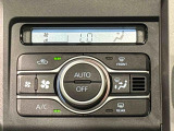 車内空調は&rdquo;AUTOエアコン&rdquo;にお任せ。運転に集中出来ますよ!