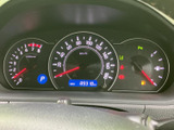 視認性の高いメーターで、運転に必要な情報を的確に把握できます。安全運転をサポートするデザインです。