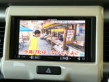 停車中には、地上デジタル放送を楽しめます。休憩時間のお供に、ニュースやドラマなど、様々な番組を満喫できるのが嬉しいポイントです。