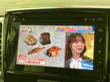 鮮やかな色彩と高画質で、動画コンテンツをより一層楽しめます。停車中に映像鑑賞で、待ち時間も有効活用。快適な移動時間を過ごせます。
