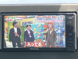 停車中には、お気に入りの番組や映像を楽しめます。休憩時間や待ち時間に役立ちます。