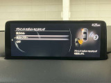 【BSM】15km/h以上での走行時、後方から接近する車両をレーダーで検知。ドアミラーの鏡面にインジケーターを点灯させて警告してくれます。