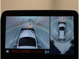 スマートキー付きです。スマートキーとは鍵を車に差し込まなくても、ドアノブを触ったりするだけで、ドアロックを解錠できます。これが凄く便利なんですよ。