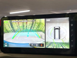 【マルチアラウンドモニター】専用のカメラにより、上から見下ろしたような視点で360度クルマの周囲を確認することができます☆死角部分も確認しやすく、狭い場所での切り返しや駐車もスムーズに行えます。
