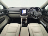 XC40 リチャージ プラグイン ハイブリッド T5 インスクリプション 