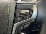 【レーダークルーズコントロール】高速道路での長距離走行が楽に!!自動で速度を保つクルーズコントロールが、衝突軽減システムと連携し、前方の車両を感知して車間を保つように速度調節してくれます!!