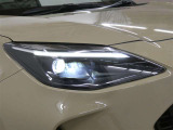 LEDヘッドライトです。デザイン性がよくとても明るいので、夜間の走行や悪天候でも安心です。しかも長寿命!