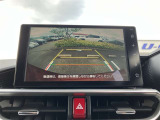 バックガイドモニターで、後方を確認しながら安心して駐車することができます。運転初心者も熟練者も必須の機能ですよ!