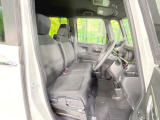 運転席シート廻りは使用感も少なく、良好な状態となっています。丁寧に使われていたことがよくわかりますね。