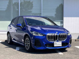 BMW Card (Visa)とBMW Diners Cardの2種類をご用意しております。充実のポイントプログラムや多様なサービスの他にカード契約期間中はBMWエマージェンシー・サービスが24時間365日ご利用いただけます。
