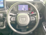 【ステアリングスイッチ】運転中、前方から目線をそらすことなく、オーディオ等の操作が可能な便利機能!安心&快適なドライブを演出してくれます♪