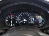 【明るく見やすいメーター】視認性が良く明るく見やすいメーター。運転者にとって見やすいメーターは運転していても疲れないですよね。