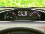 見やすいメーターパネルは、運転に必要な情報を的確に伝えます。視認性の高いデザインで、安全運転をサポートします。