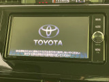 大型のナビ・オーディオが、快適なドライブをサポートします。使いやすいインターフェースで、スムーズな操作が可能です。情報満載で、どこへ行くも安心です。