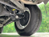 お車を安心してお乗りいただく為には、足回りの定期点検が欠かせません。サービスサポート(有償保証)では無料点検もご提供しており、安心のカーライフをお過ごしいただけるサポート体制が整っています。