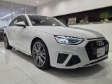 A4 45 TFSI クワトロ Sライン 4WD