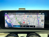 ●純正ナビ:一体感のあるナビは、高級感ある車内を演出してくれます。オーディオ機能も充実しておりますので、運転もより楽しめます♪