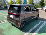 【障害物センサー】細い道を通ったときや駐車するとき等、障害物に当たりそうになると警告音が鳴ったり、自動でブレーキをかけてくれます。安心ですね!