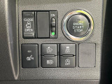 【パワースライドドア】スマートキーや運転席のスイッチでスライドドアの開閉が可能♪電動だから力を入れてドアを開ける必要が無く、小さいお子様でも、重い荷物を持っている時もラクに開け閉めできます♪