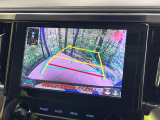 【バックカメラ】駐車時に後方がリアルタイム映像で確認できます。大型商業施設や立体駐車場での駐車時や、夜間のバック時に大活躍!運転スキルに関わらず、今や必須となった装備のひとつです!