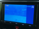 停車中には、TVの視聴でリラックスした時間を。長距離移動の待ち時間や休憩時間に、エンターテイメントを楽しめます。