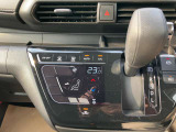 ■正規ディ-ラー整備工場完備ですので、ご購入後のメンテナンスもしっかりサポ-ト!6ヶ月・12ヶ月点検 車検 板金 修理 お車の事何でもお受けします。お客様にぴったりなご提案が出来るように努めます!