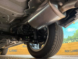 お車を安心してお乗りいただく為には、足回りの定期点検が欠かせません。サービスサポート(有償保証)では無料点検もご提供しており、安心のカーライフをお過ごしいただけるサポート体制が整っています。