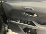 運転の操作性、快適性、など全ては、シートポジションから始まります。シートメモリーは、重要な機能です。