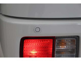 コーナーセンサーは障害物に近いた時に音やディスプレイ表示でお知らせしてくれる便利装備です。車の運転に自信のない方にはおすすめです。