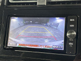 【バックモニター】後ろのカメラの映像をモニターに映し出すことができます!後方の見えない死角や、障害物との距離感をしっかり確認することができます!駐車が苦手な方におすすめです。