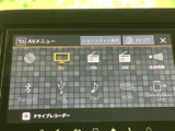 ラジオやCD、USBなど、様々なメディアに対応。お好みの音楽で、ドライブをお楽しみいただけます。