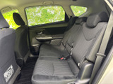 洗練された内装デザインが、上質な空間を演出。快適な運転環境が、日々の移動をより豊かなものにします。機能的な装備が、快適なドライブをサポートします。
