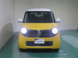 明度の高いLEDヘッドライトで、夜間の運転も安心です。