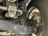 お車を安心してお乗りいただく為には、足回りの定期点検が欠かせません。サービスサポート(有償保証)では無料点検もご提供しており、安心のカーライフをお過ごしいただけるサポート体制が整っています。